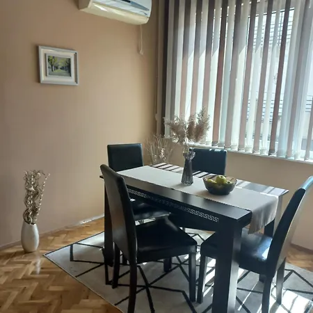 Guest House Pomorie 게스트하우스