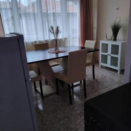 Guest House Pomorie 게스트하우스 *